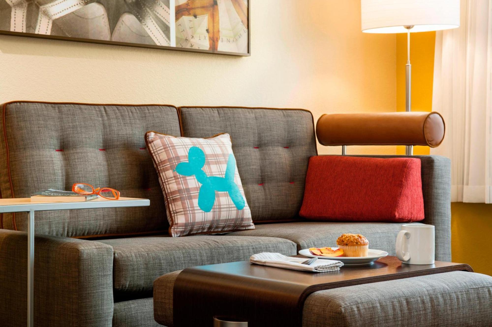 Towneplace Suites By Marriott Red Deer Eksteriør bilde